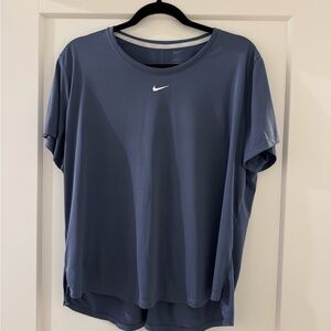 Nike Dr-Fit Women’s XL T-shirt
